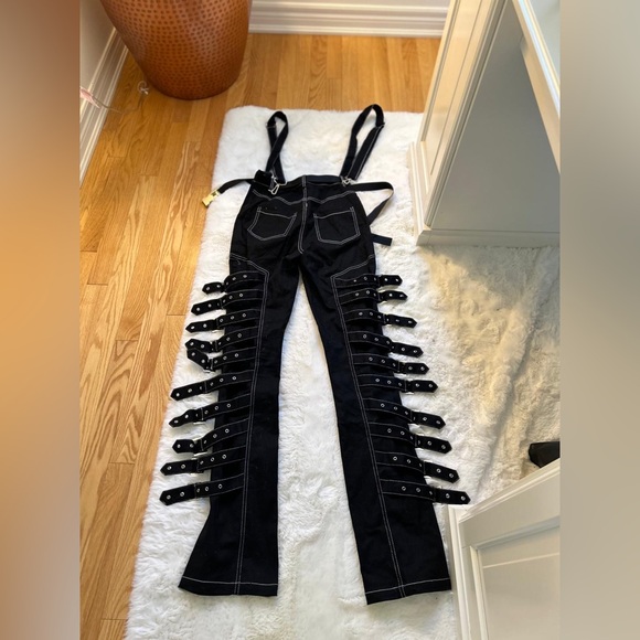 I am Gia pants 👖 never worn before but a great fit! - Picture 3 of 3